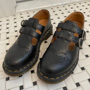 Doc Martens 8065 Smooth Leather Mary Janes shoes (black, size 6)